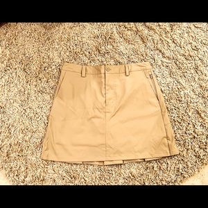 NWT Lands End Ladies Khaki Skort with Pleated Back